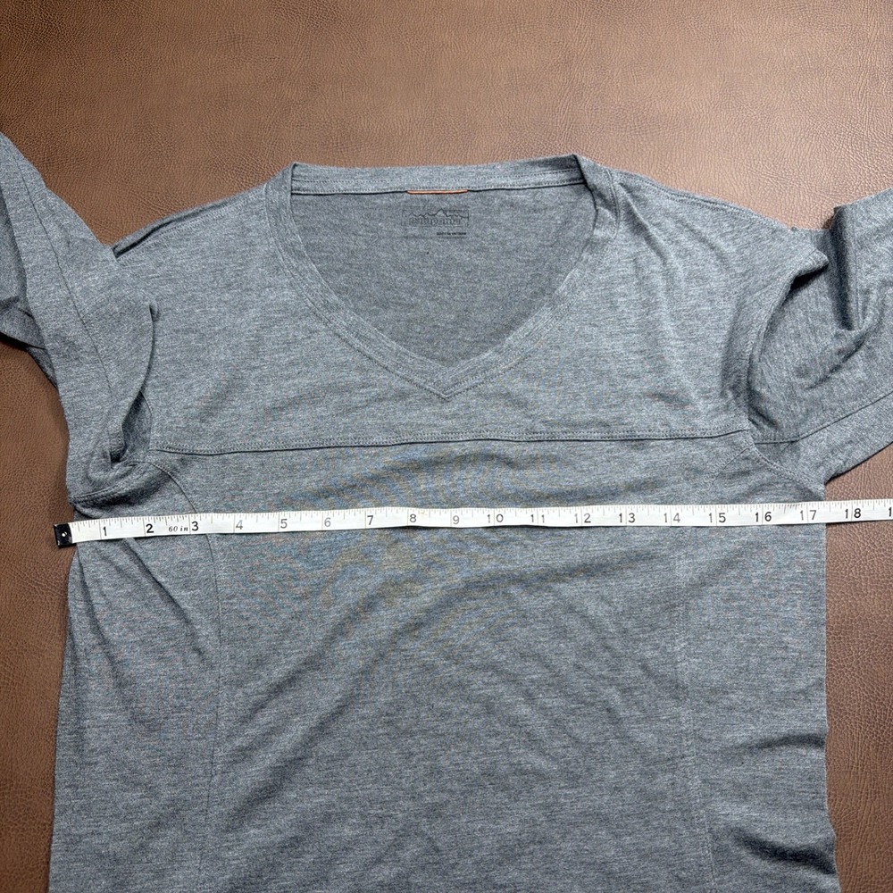 Patagonia Small 3/4 Sleeve Top Gray Women's Outdoors Hiking Casual Everyday - Picture 7 of 8